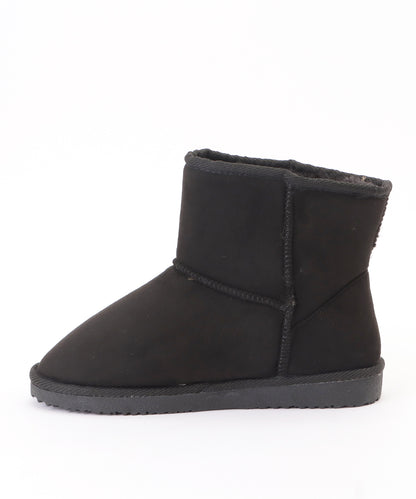 ショートムートンブーツ