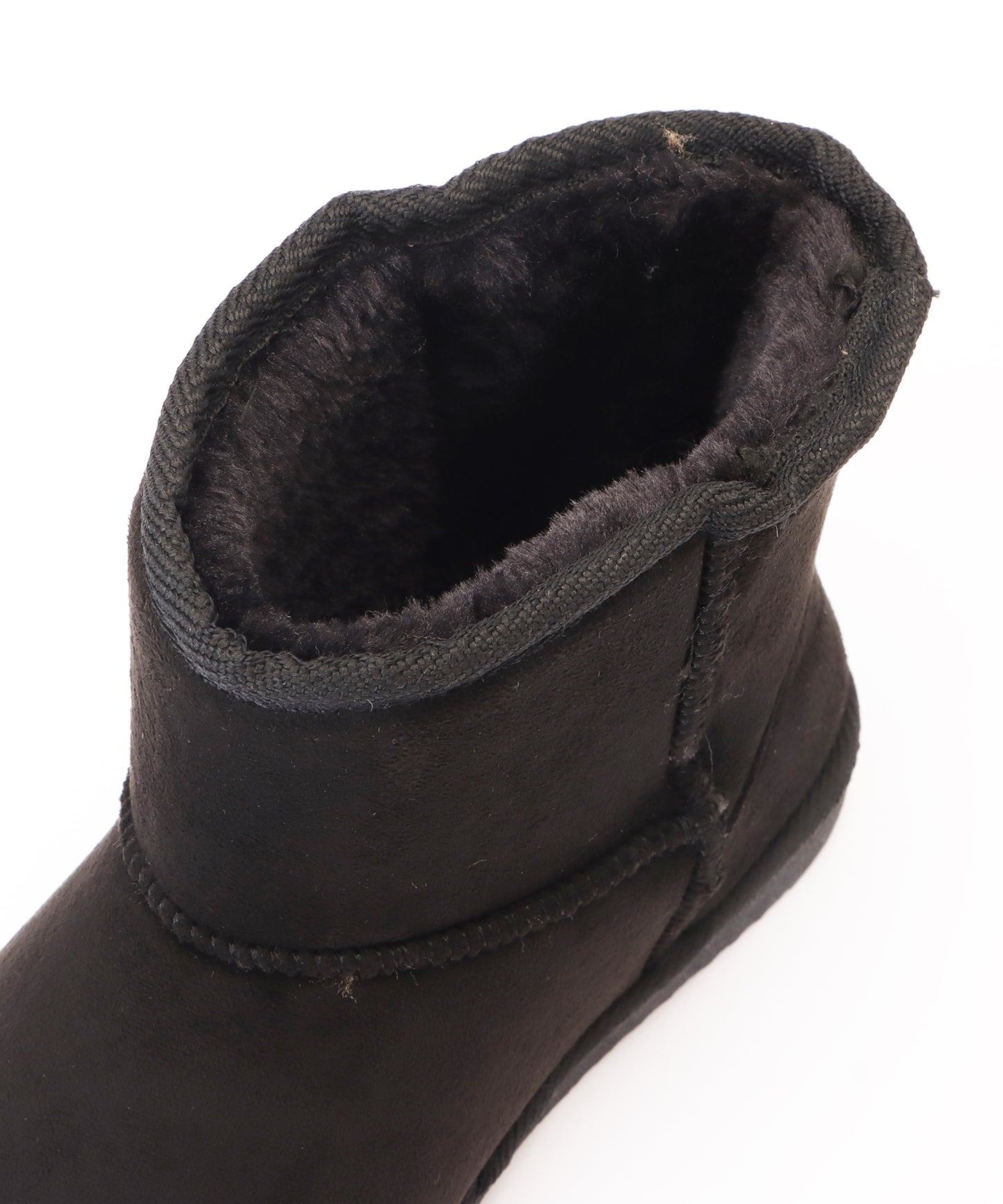 ショートムートンブーツ