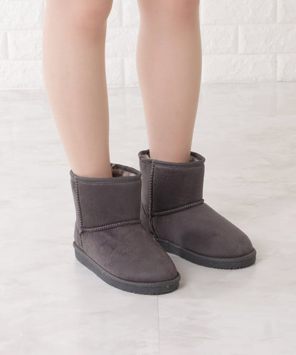 ショートムートンブーツ