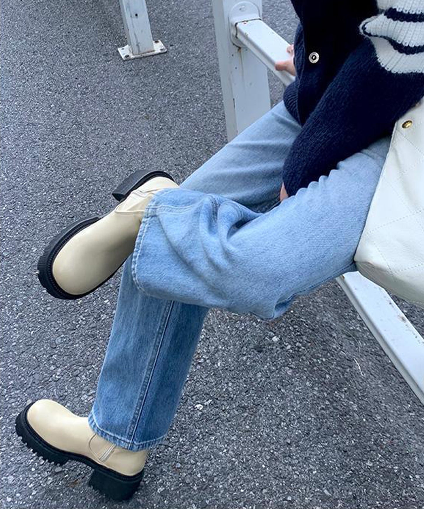 トラックソール厚底ショートブーツ