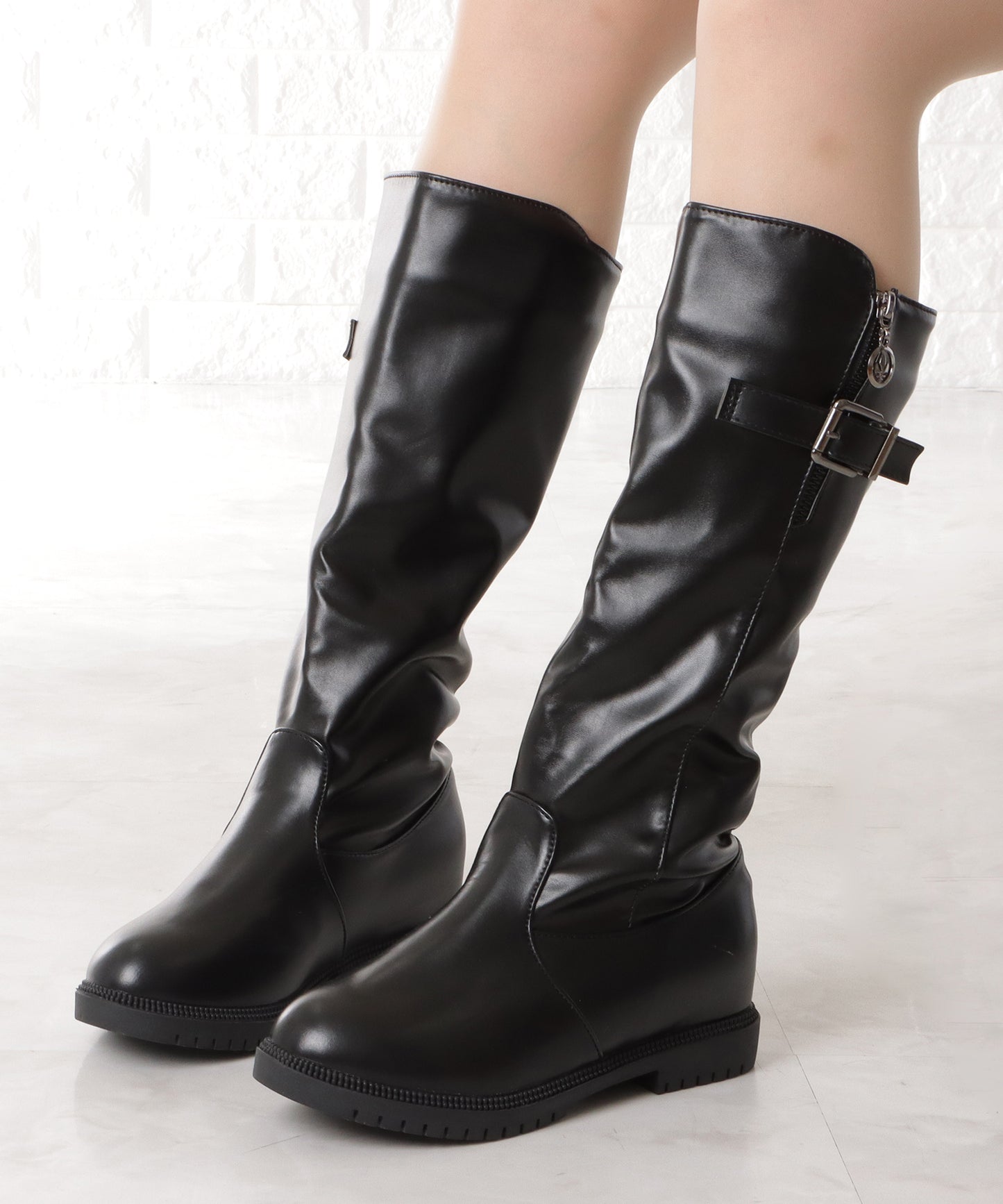 レザー調チャーム付きベーシックジョッキーブーツ