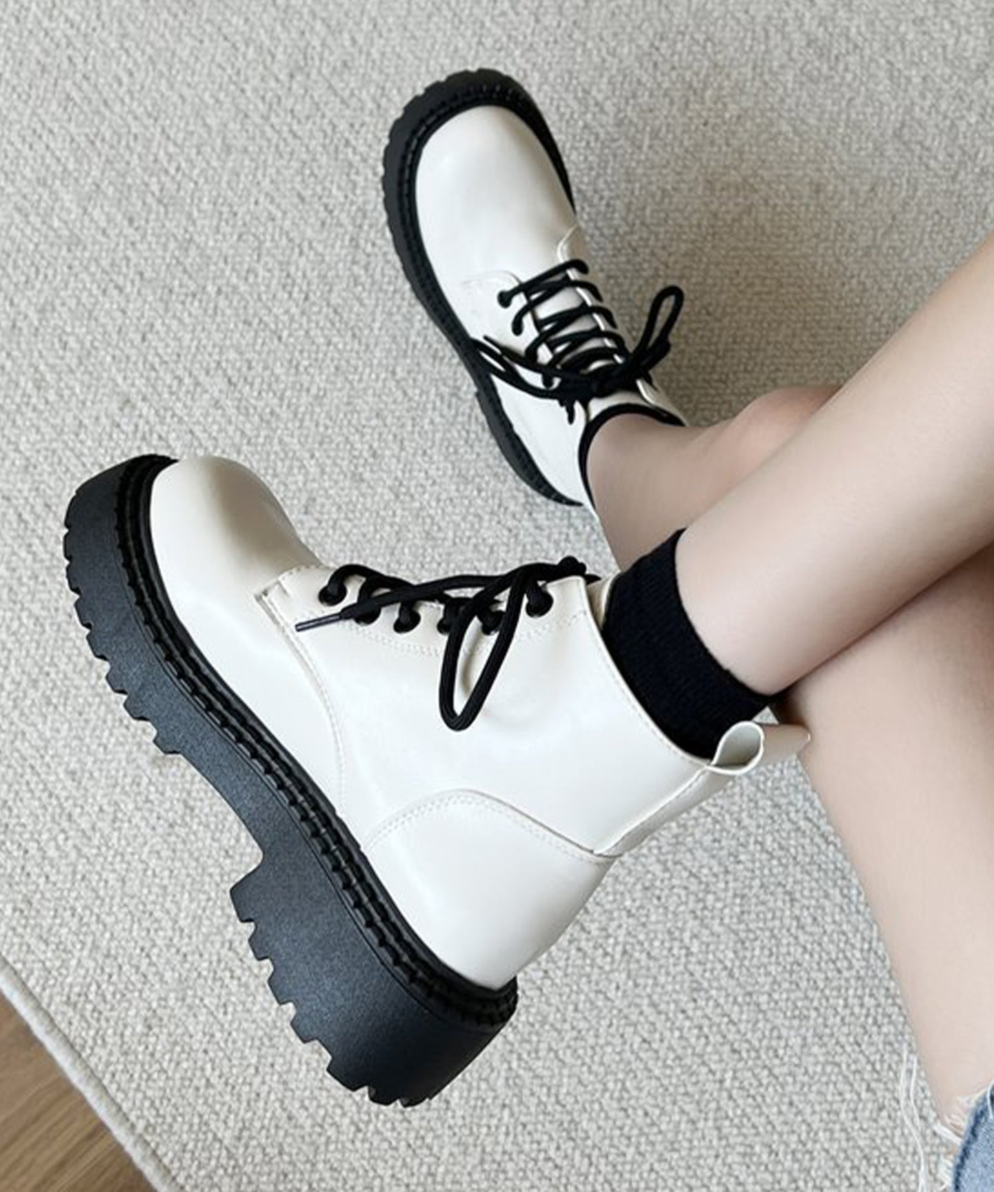 ボリュームソールレースアップショートブーツ