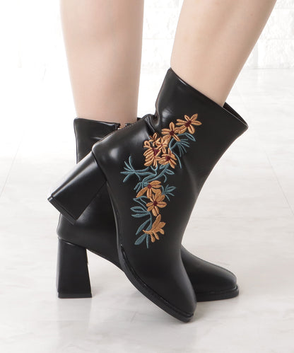 花柄刺繍チャンキーショートブーツ