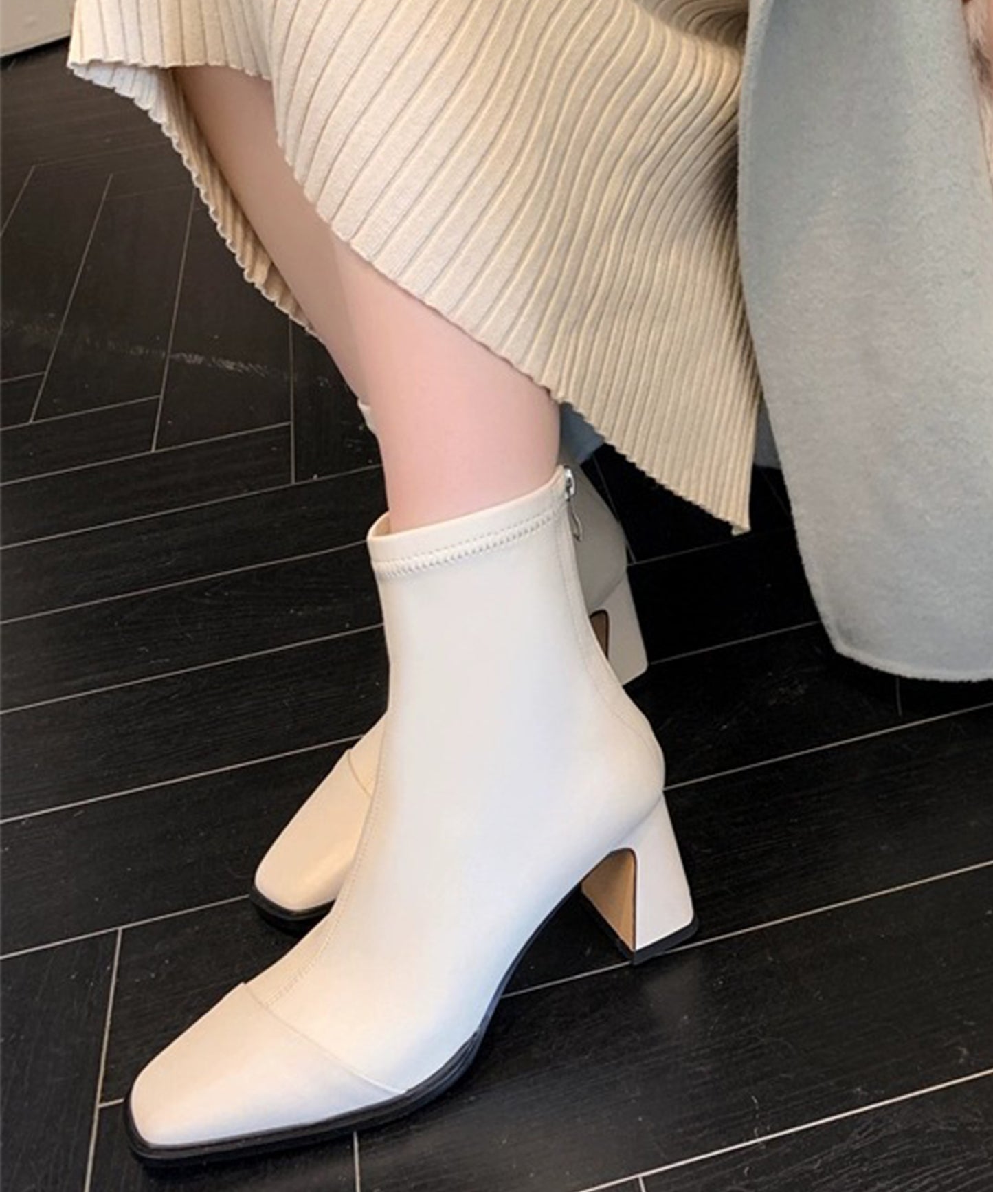 レザー調スクエアトゥセンターステッチショートブーツ