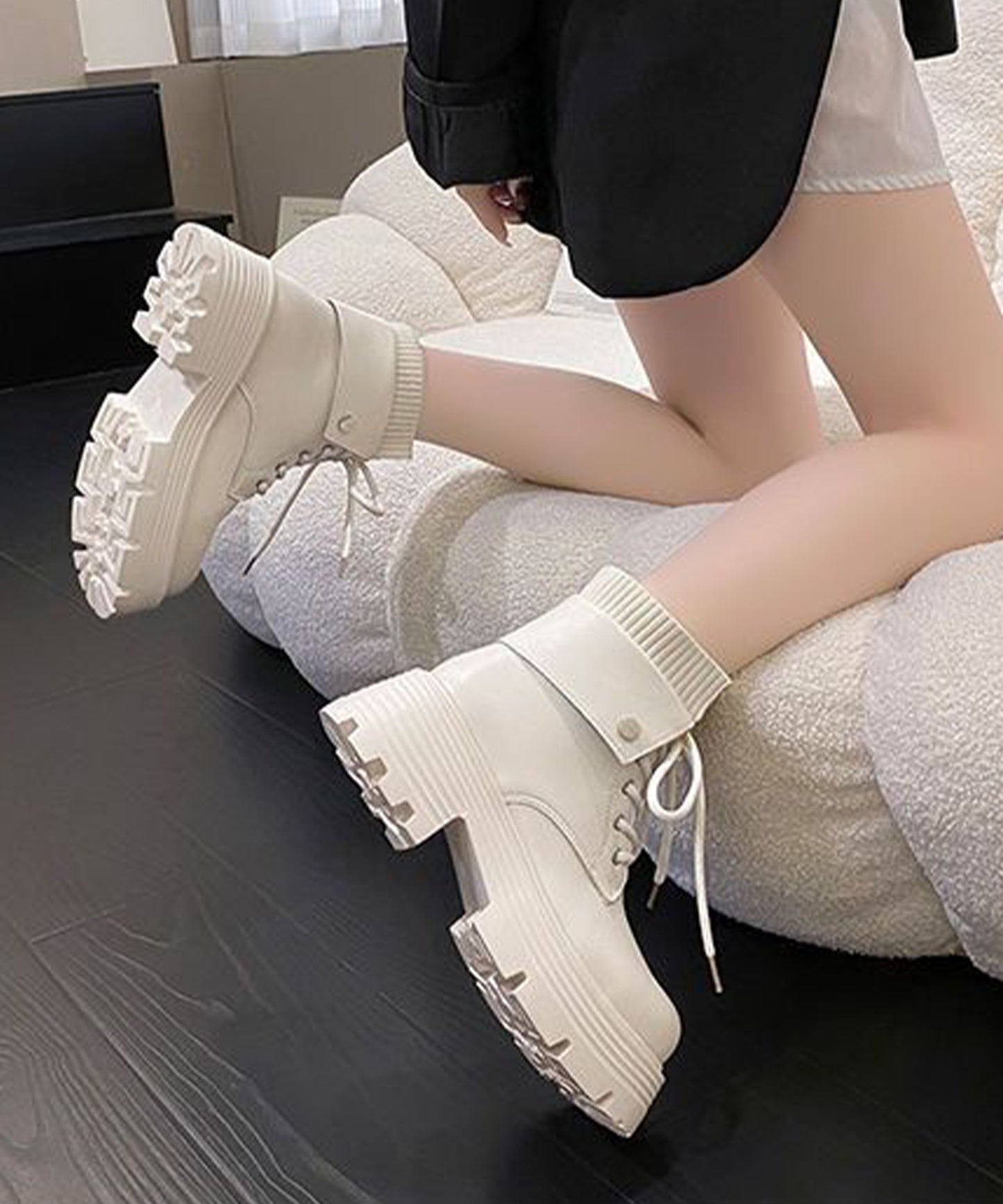 ボリュームソールレースアップショートブーツ