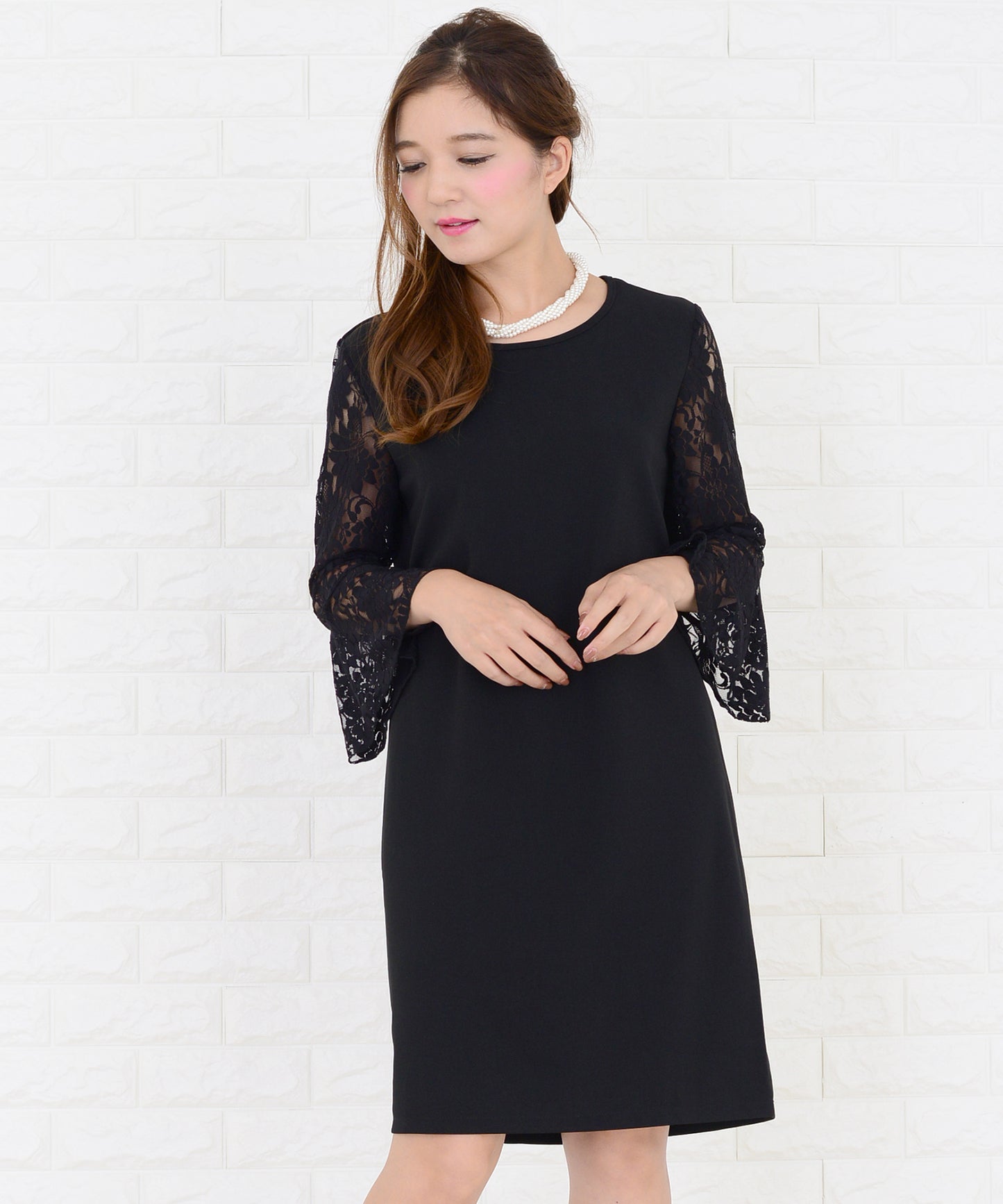 レースフリル長袖膝丈ドレス・ワンピース