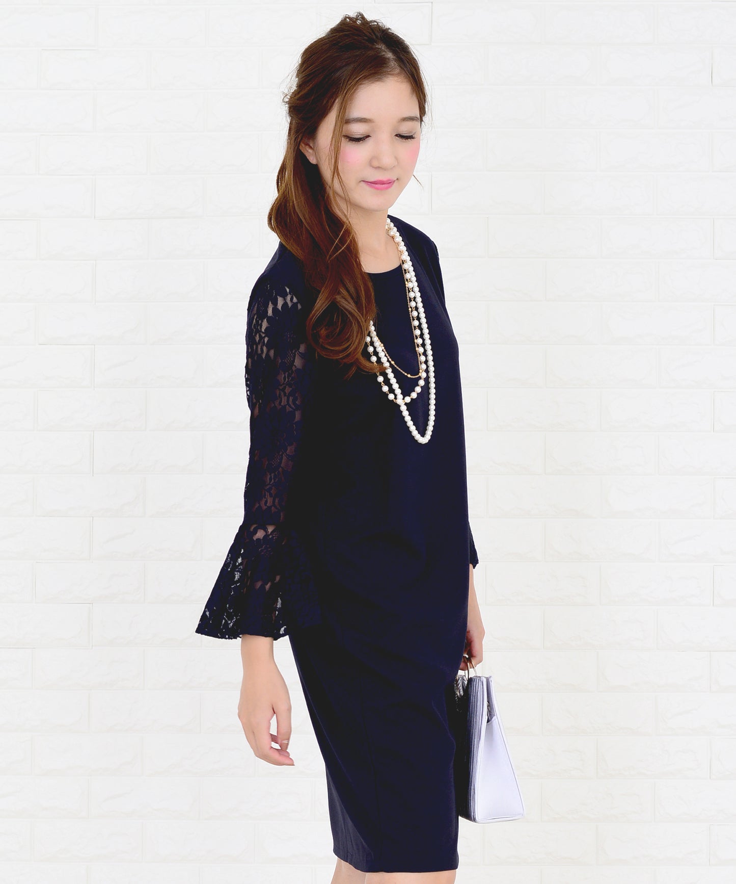 レースフリル長袖膝丈ドレス・ワンピース