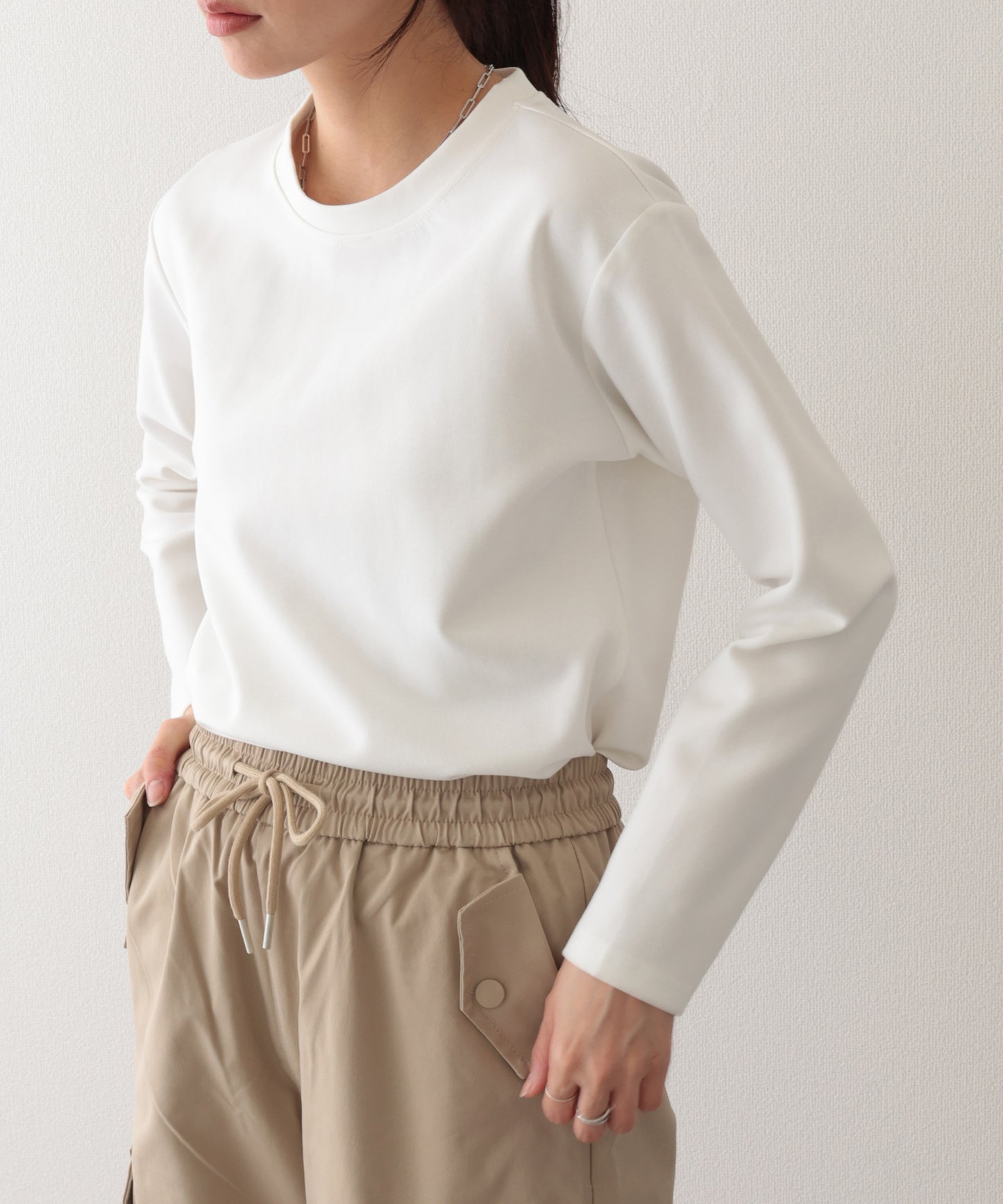 ソリッドカラー クルーネック 長袖 ベーシック Tシャツ