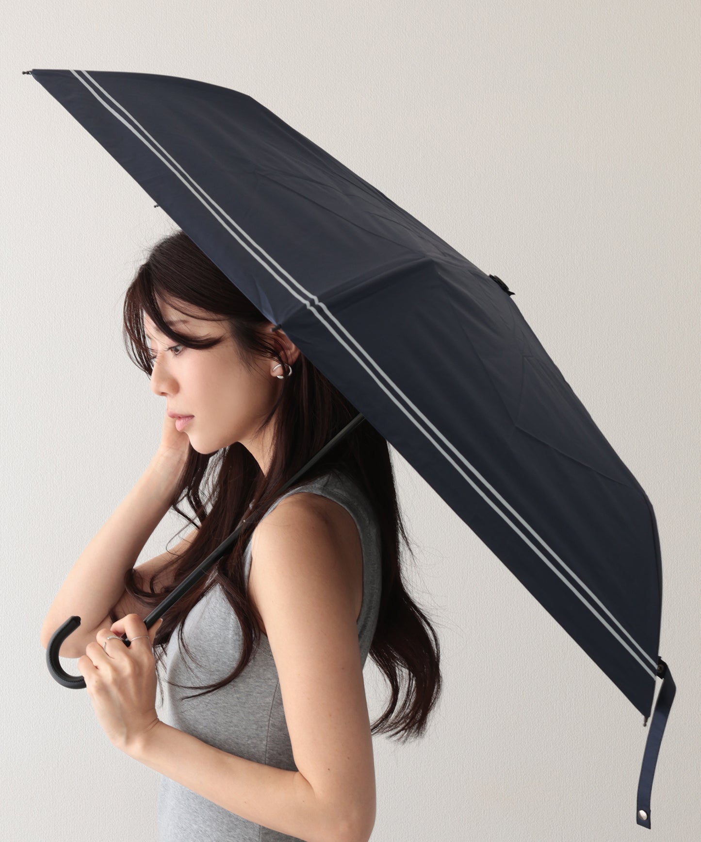 晴雨兼用 ソリッドカラー ベーシック 三つ折り 折りたたみ傘