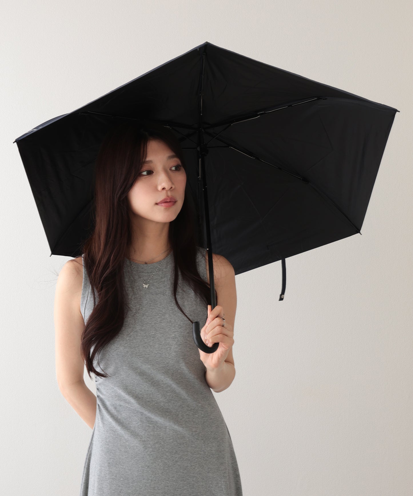 晴雨兼用 ソリッドカラー ベーシック 三つ折り 折りたたみ傘