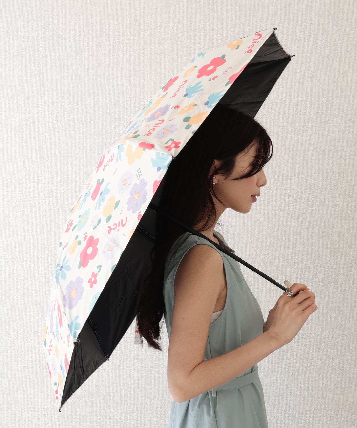 晴雨兼用 レトロ フラワー 遮光 折りたたみ傘