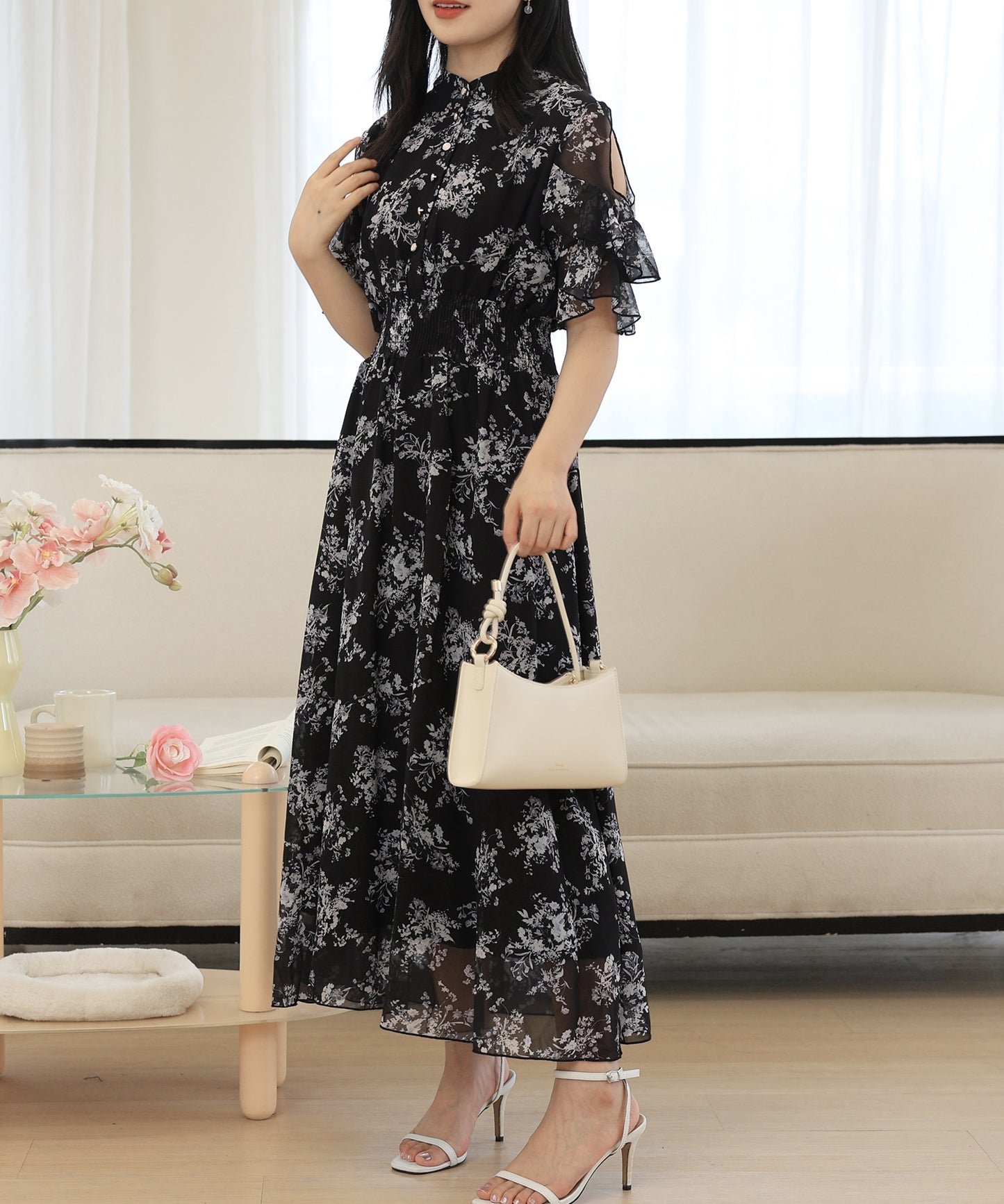 花柄 袖コンシャス フリル スタンドカラー ワンピース